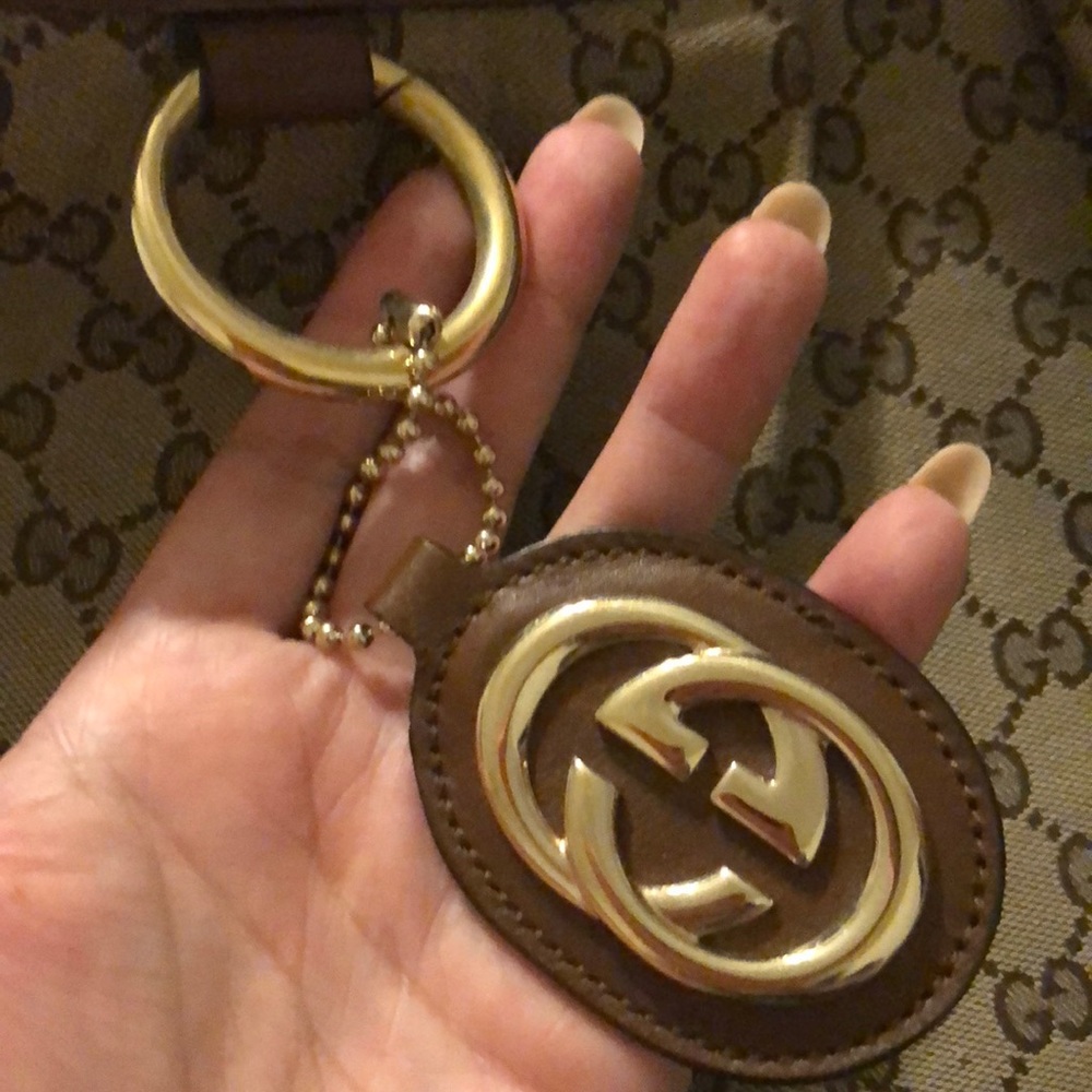 Authentic Gucci Purse - Picture 7 of 8